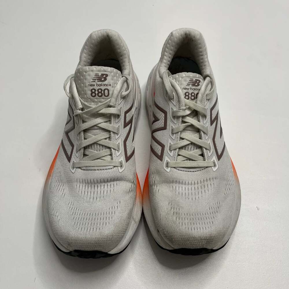 New Balance Fresh Foam X 880v15 Size 7.5 White Orange Running Shoes